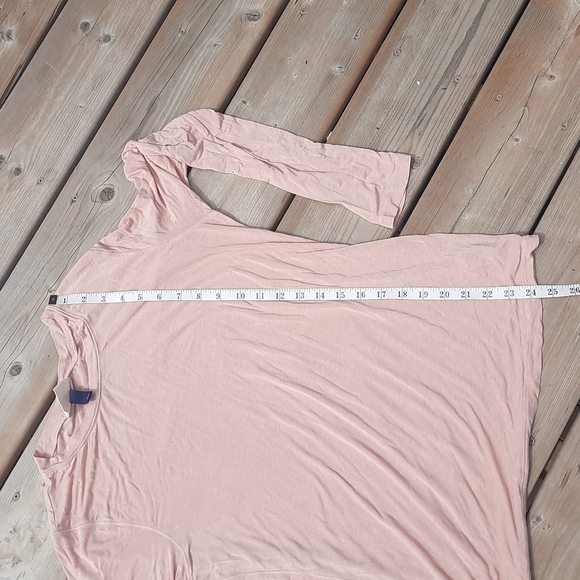 Universal Thread tee - Picture 7 of 8